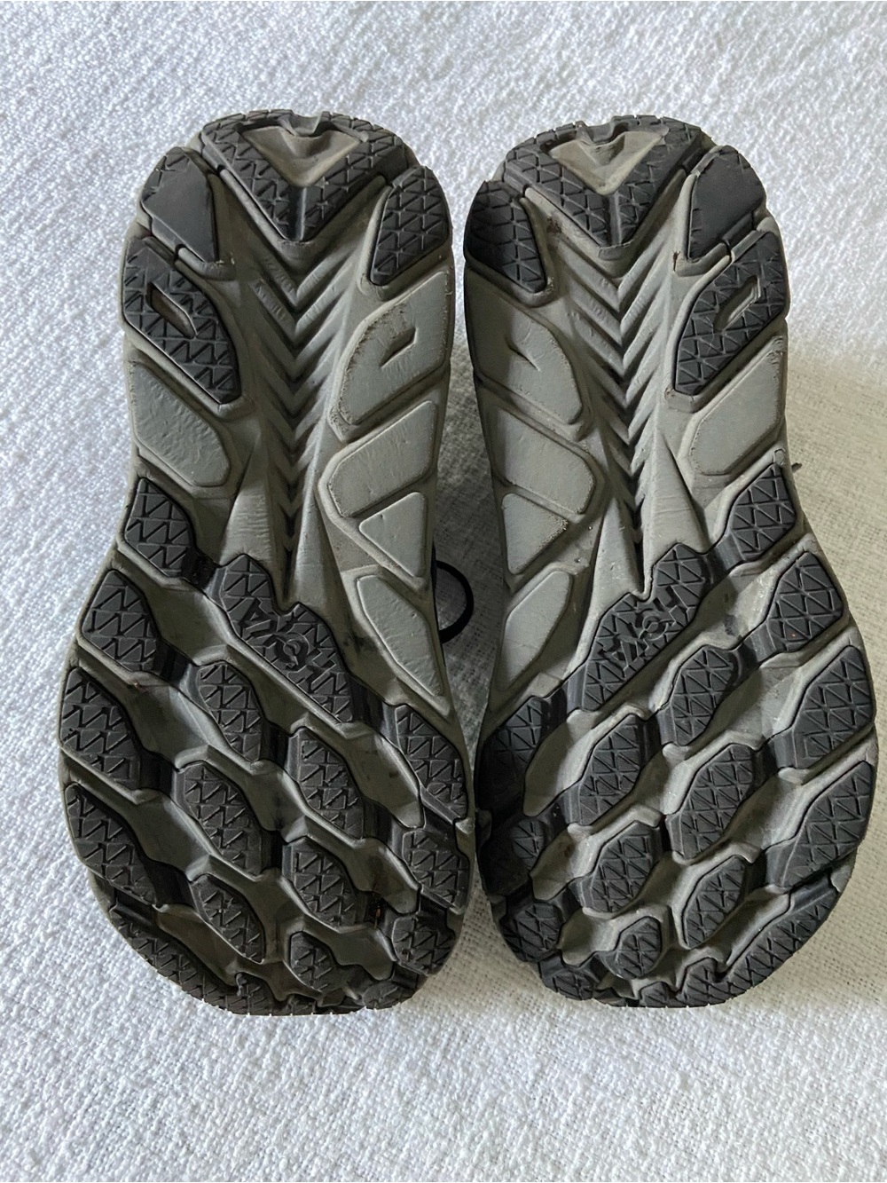 Hoka Clifton 8 Black and Grey Sneakers with Copper Accent Size 9B - Picture 2 of 8
